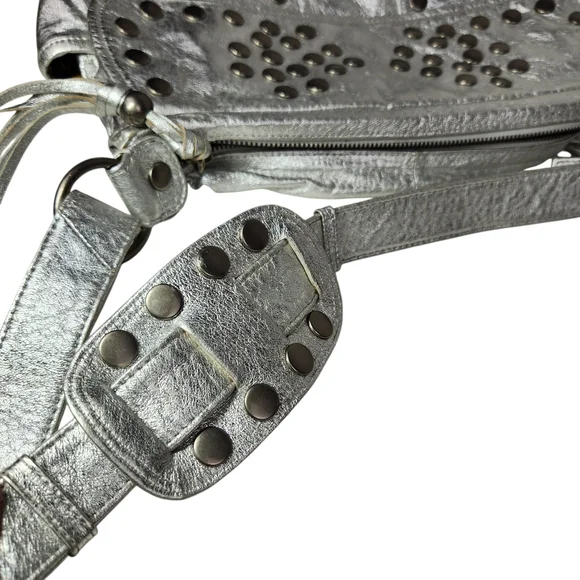 Steve Madden Vegan Silver Metallic Studded Purse Shoulder Bag Y2K Punk Medium - Picture 10 of 16